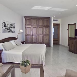 Superior Twin Room Sea View